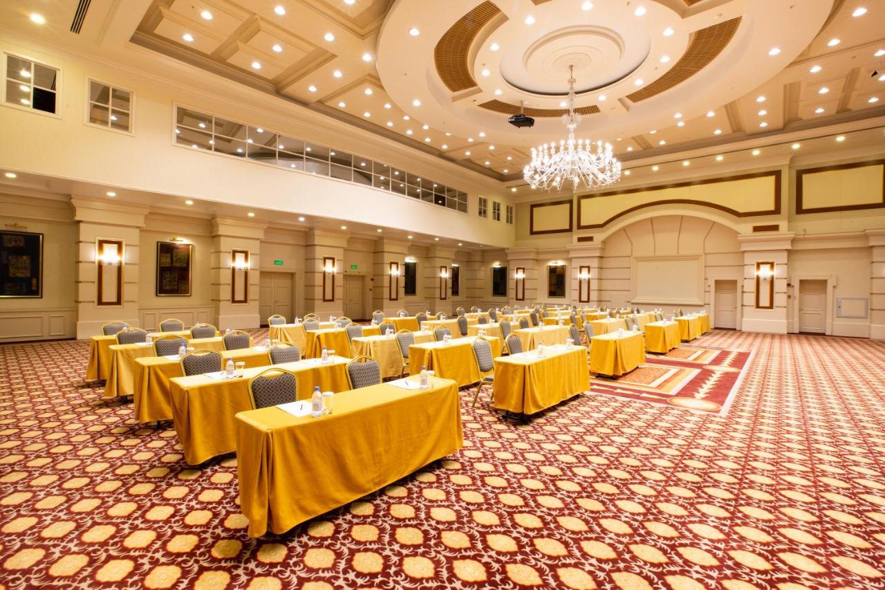 Rixos President Hotel Astana Kültér fotó