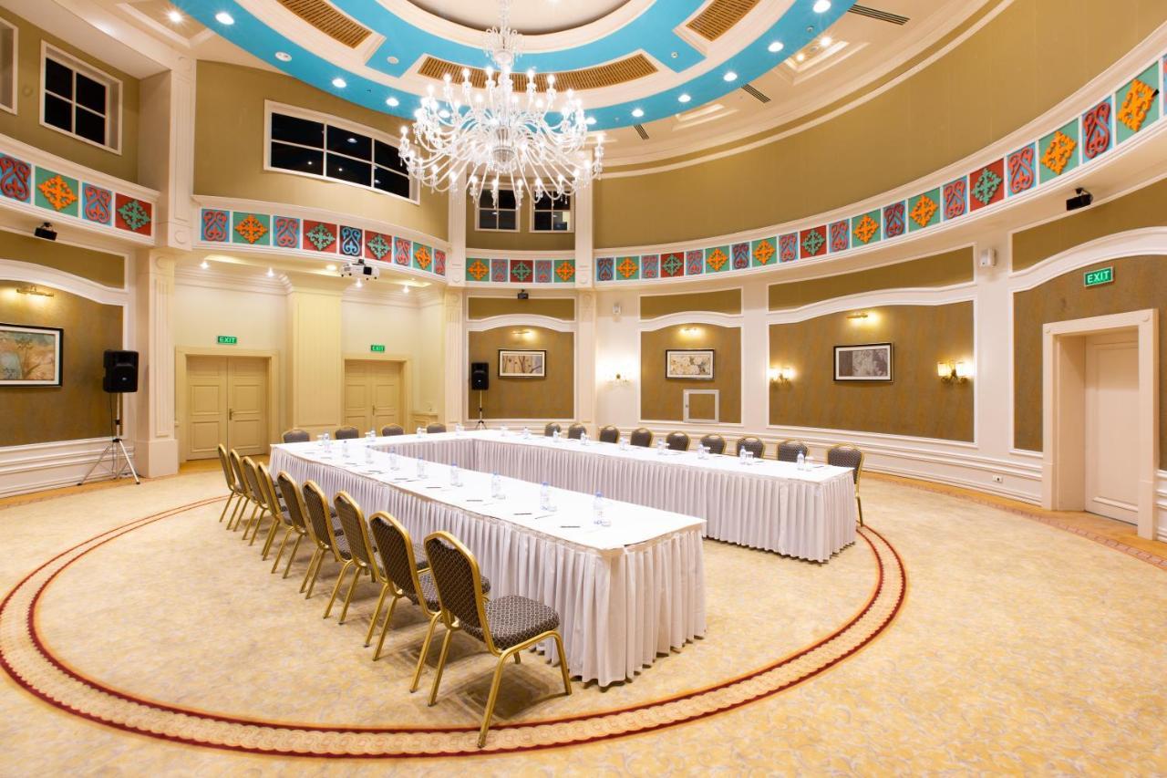 Rixos President Hotel Astana Kültér fotó