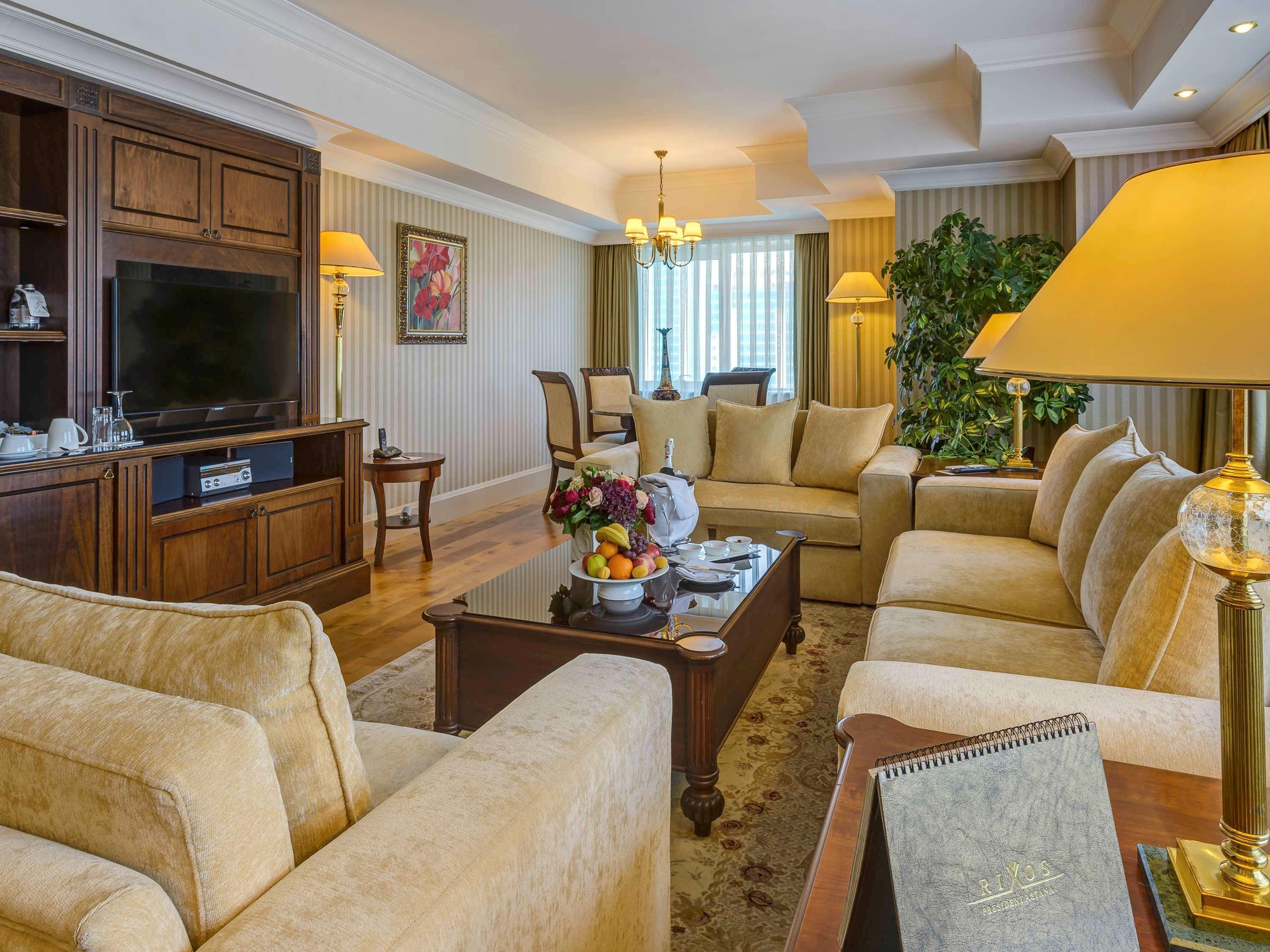 Rixos President Hotel Astana Kültér fotó