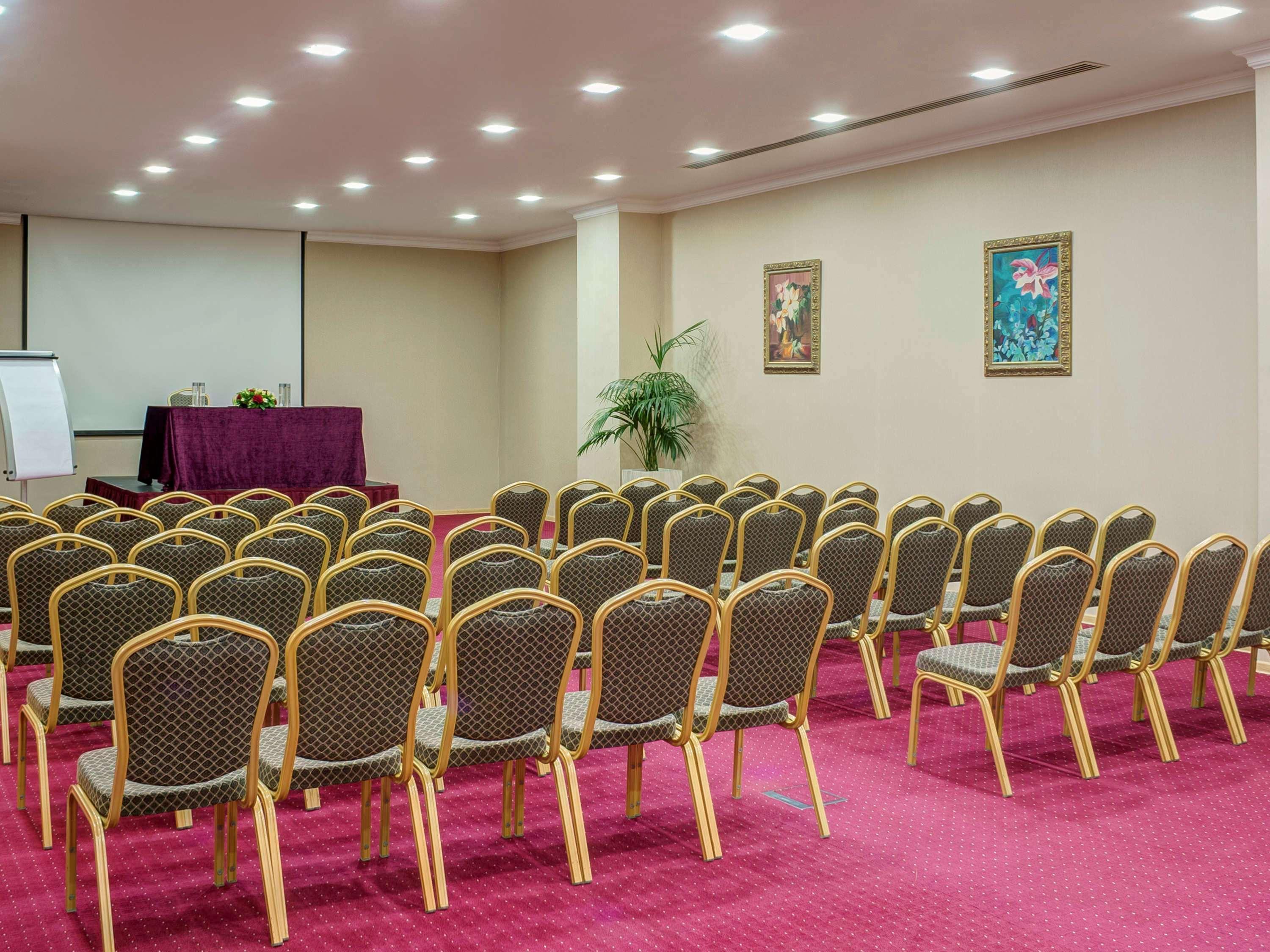 Rixos President Hotel Astana Kültér fotó