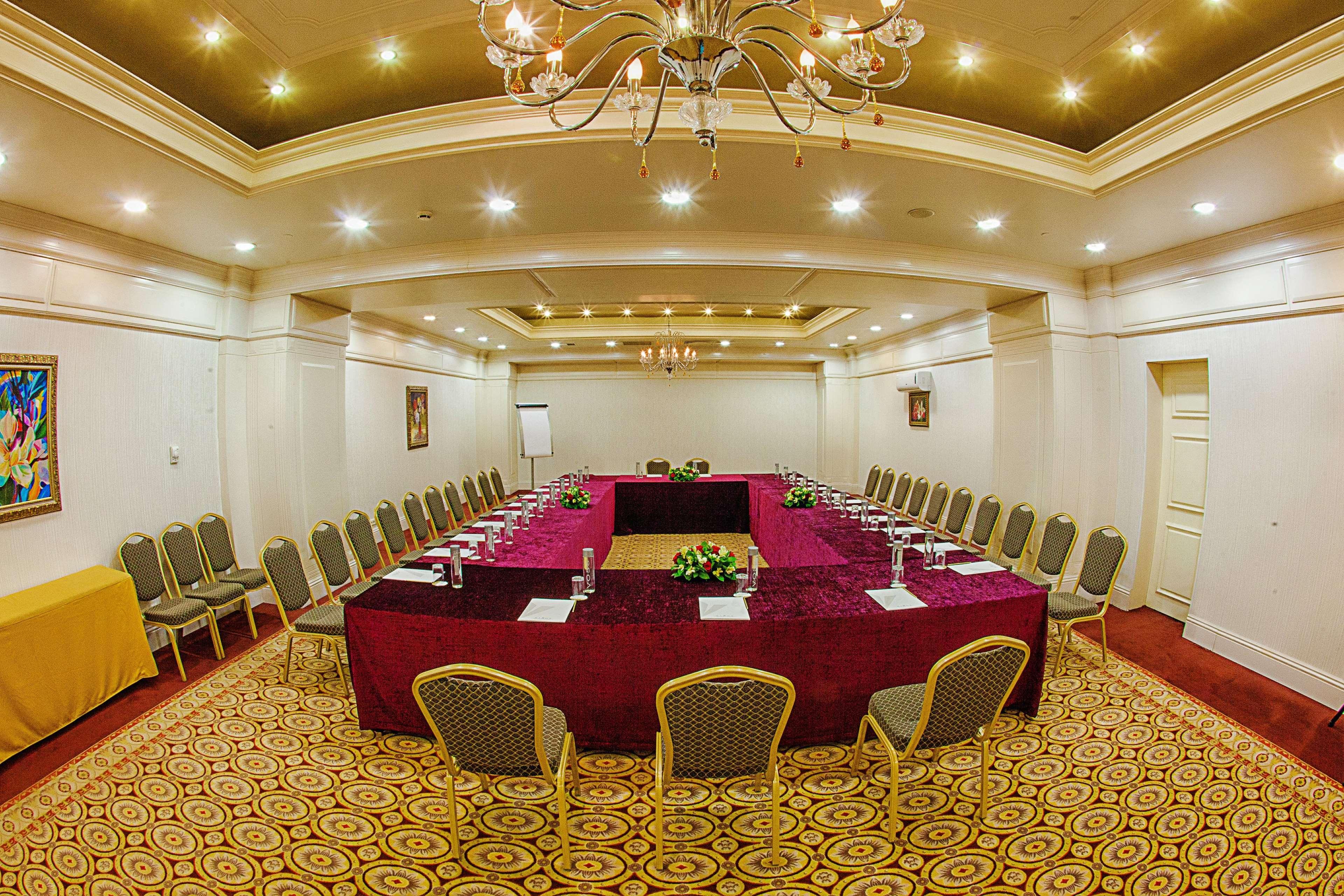 Rixos President Hotel Astana Kültér fotó