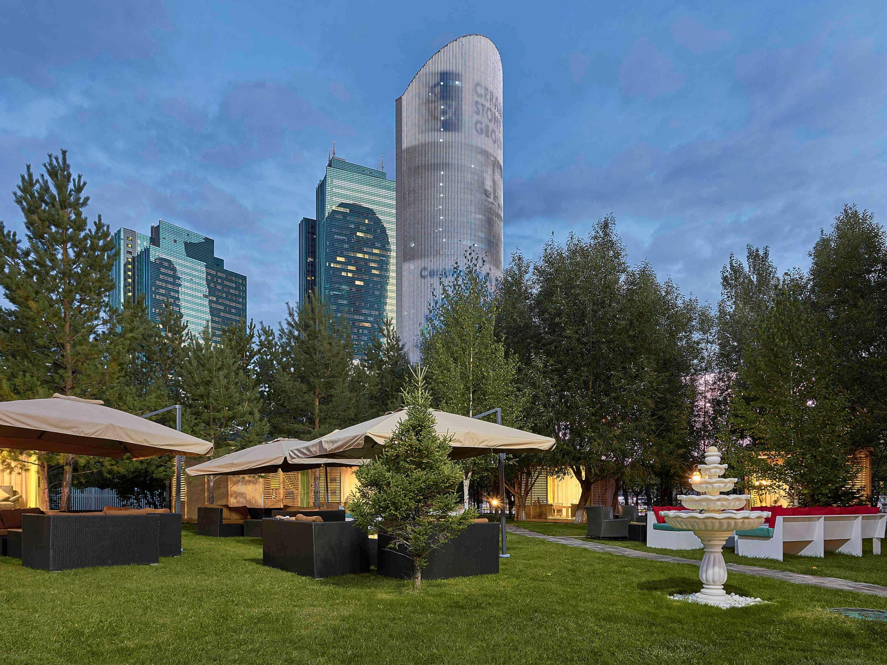 Rixos President Hotel Astana Kültér fotó
