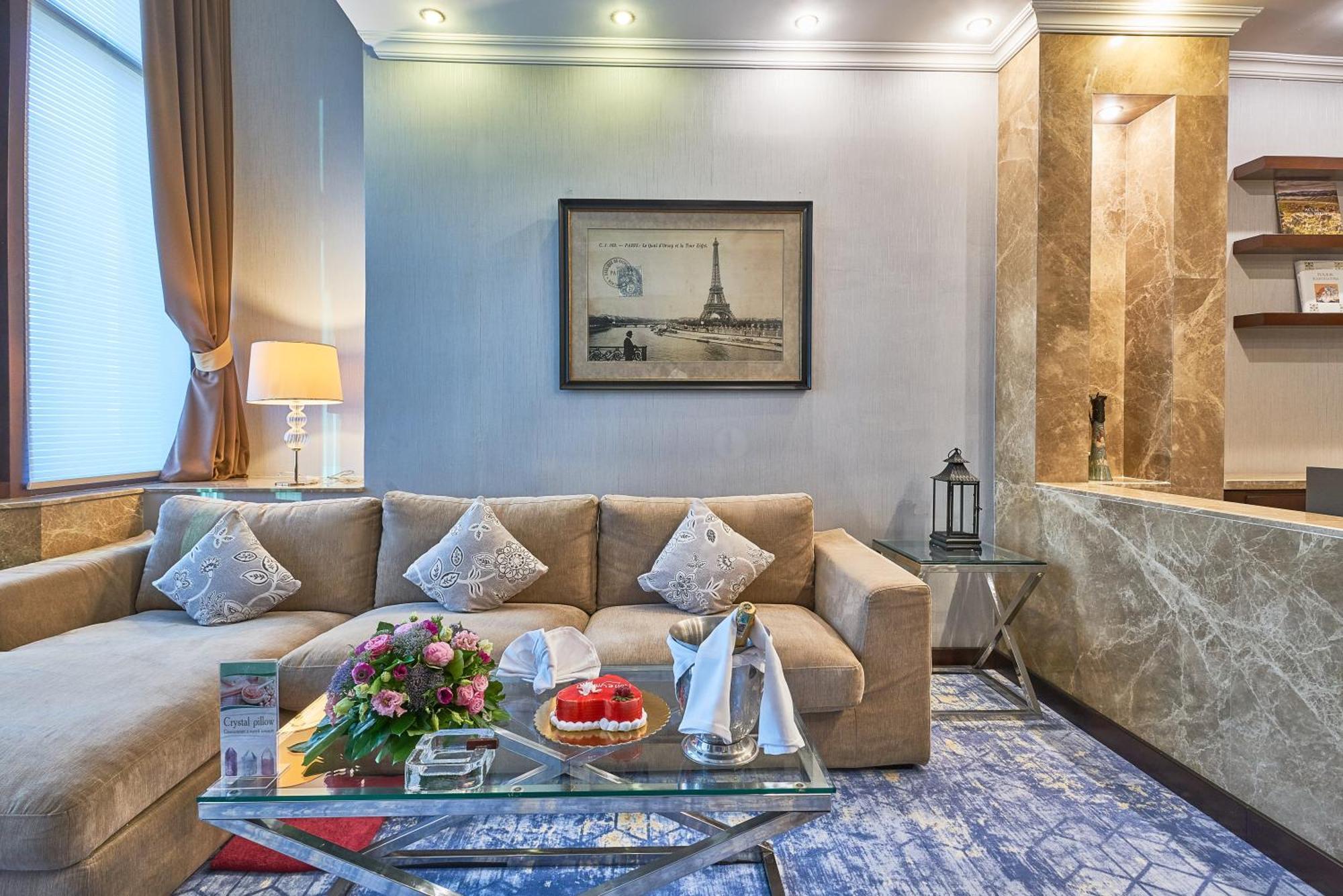 Rixos President Hotel Astana Kültér fotó