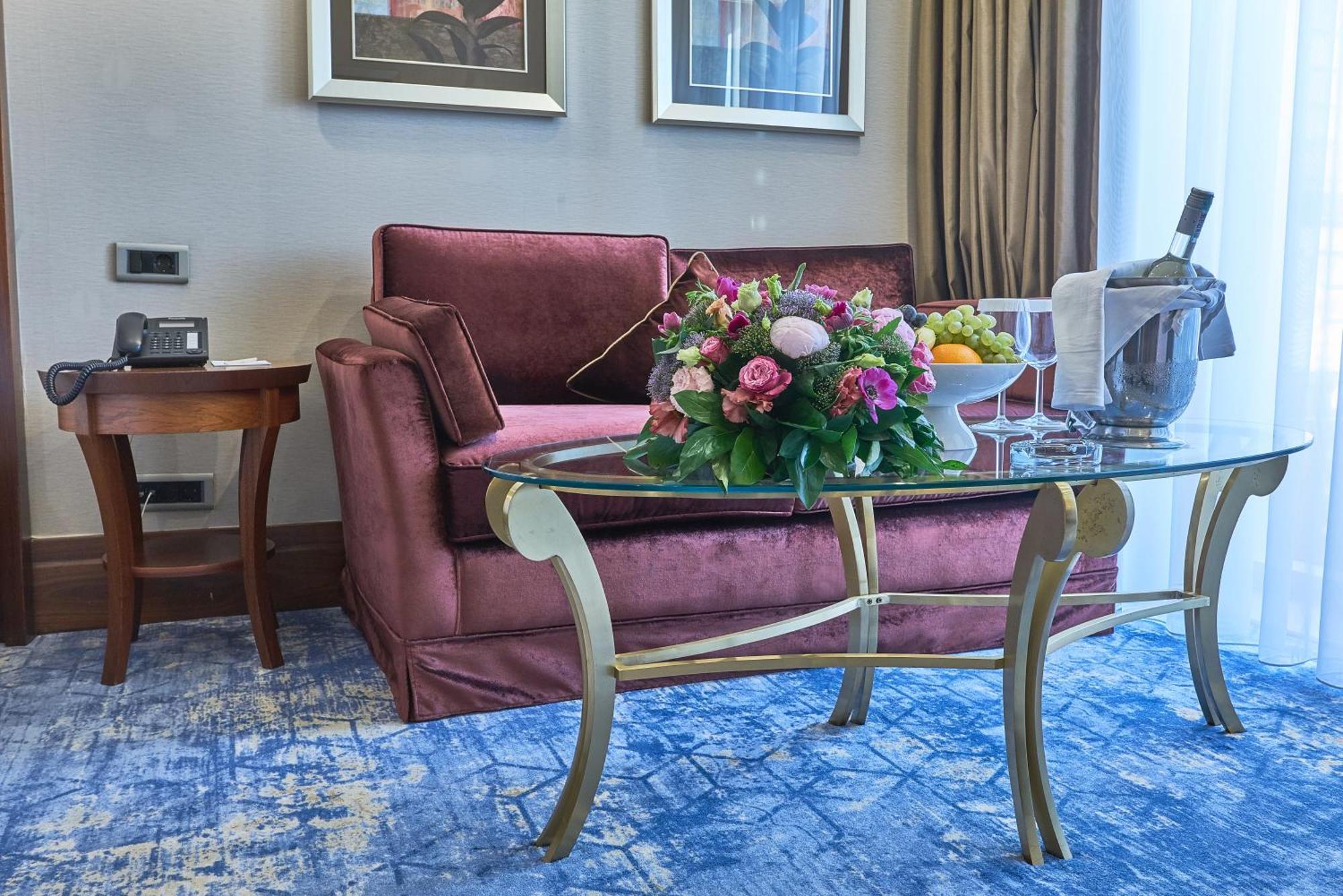 Rixos President Hotel Astana Kültér fotó